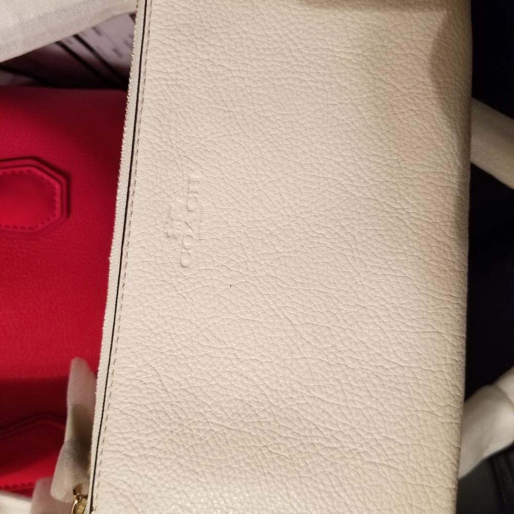 Brand New Off White Coach Handbag - Picture 2 of 6